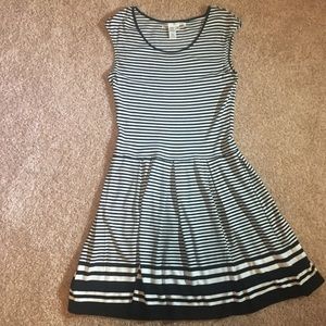 Max Studio black and white drop waist dress